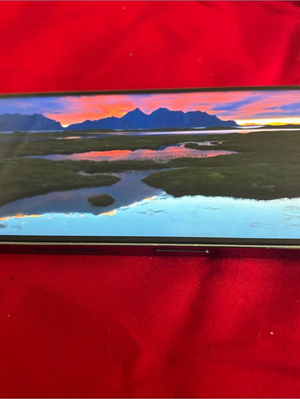 Apple iPhone  14 pro 128 gb  - Space Gray no carrier restrictions (unlocked)
